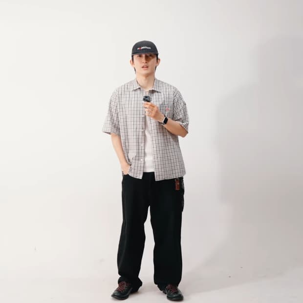 42) 단톤 반팔 셔츠