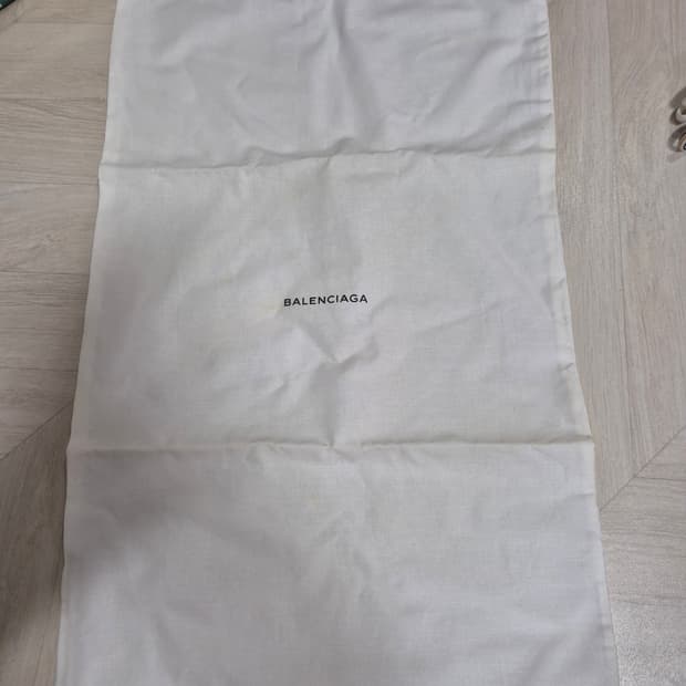 미사용 정품 발렌시아가 신발더스트