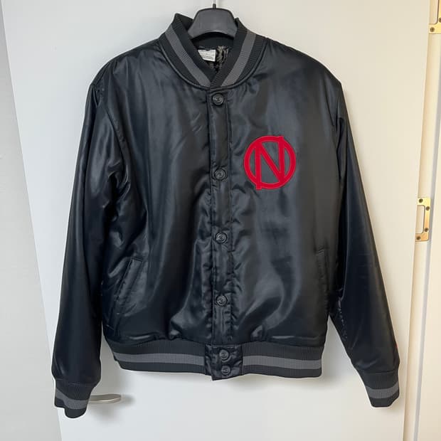 L 나이키 니케 자수 항공점퍼