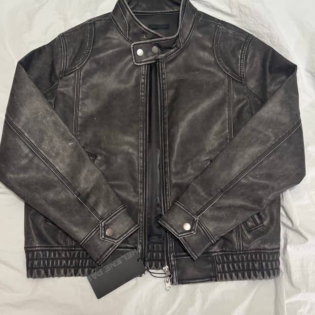 헬레네파리스 레더 점퍼