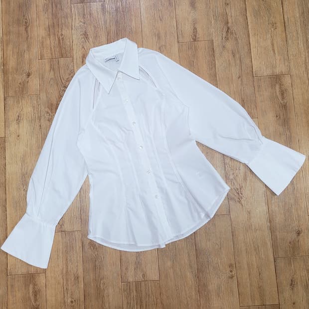 아소스(ASOS) 컷아웃 블라우스 통통55-66 새상품