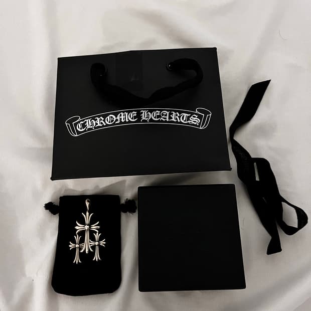 크롬하츠 트리플 크로스 펜던트