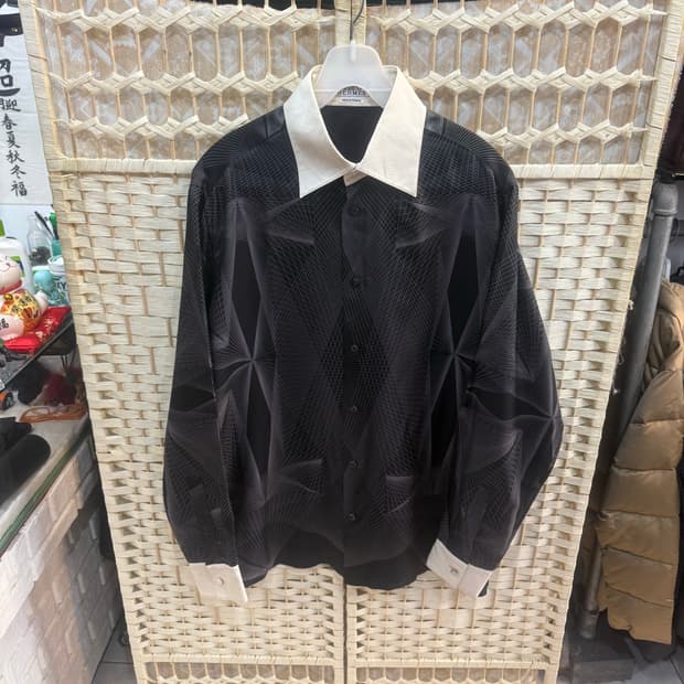 105 정품 에르메스 실크셔츠 팝니다