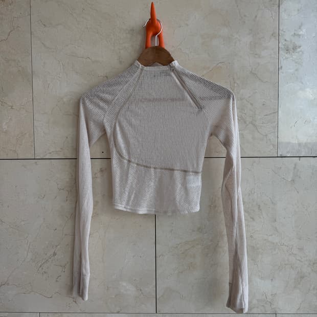 혜인서 HYEIN SEO 지퍼 크롭탑 사이즈 0