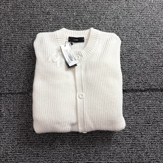 일꼬르소 벌룬핏 소프트 라운드넥 가디건 3716