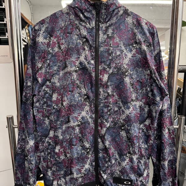 오클리 빈티지 인핸스 그래픽 윈드자켓