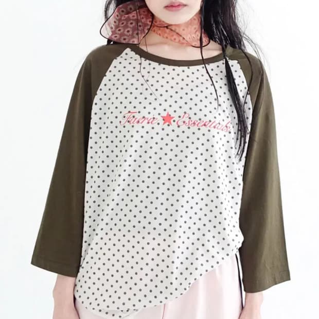 샵페어리 도트 레글런 슬리브 탑 카키