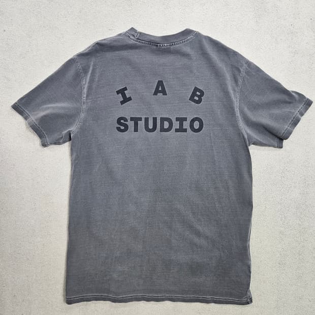 아이앱스튜디오 피그먼트 반팔티 L