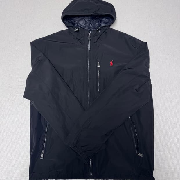 폴로 바람막이