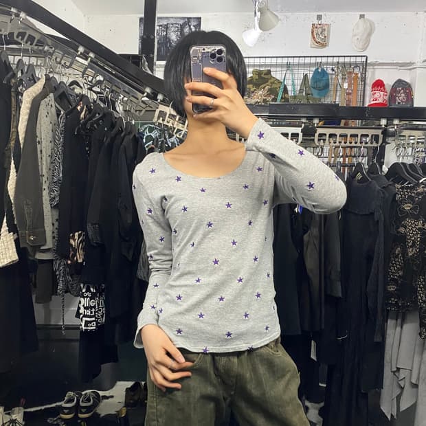 Honeysuckle rose 별 자수 디테일 롱슬리브