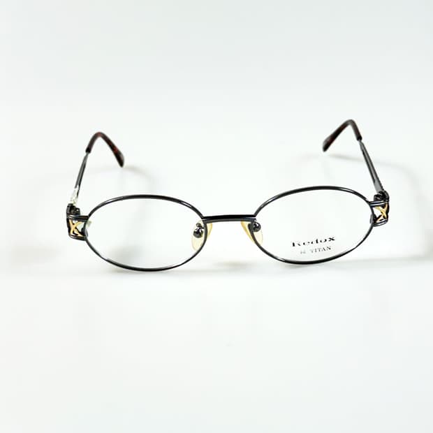 90s REDOX 티타늄 메탈 슬림 오벌 프레임 빈티지 안경
