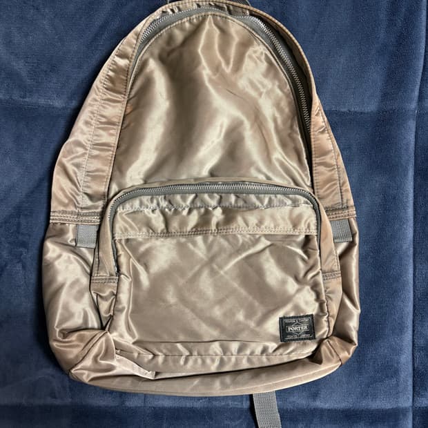 요시다 포터 탱커 데이백 실버그레이