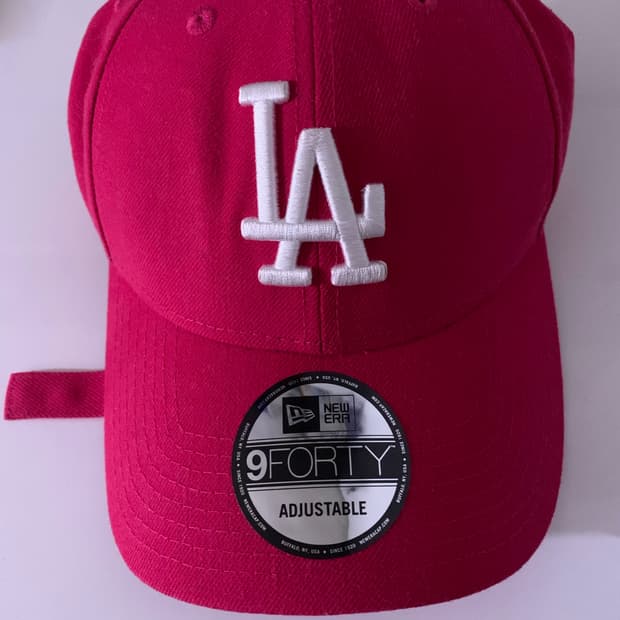 MLB 뉴에라 핑크 볼캡 모자