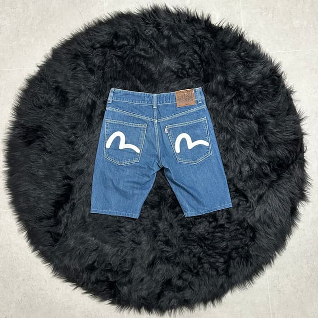 🎸EVISU 포켓로고 데님 숏팬츠🎸