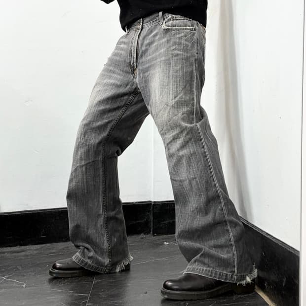 리바이스 527 흑청 부츠컷 데님 팬츠