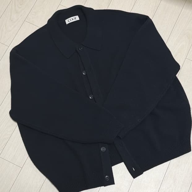 [쿠어] 탑필 캐시 울 카라 가디건 (블랙)