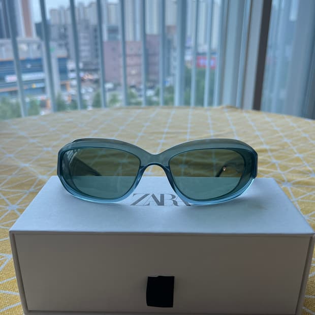 ZARA 고글형 선글라스