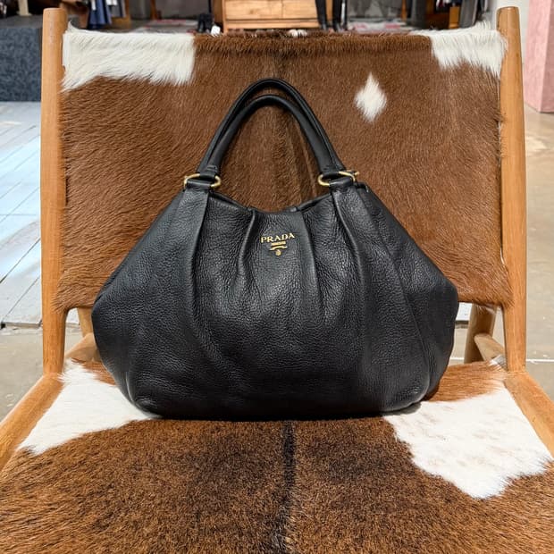 프라다 블랙 레더 숄더백