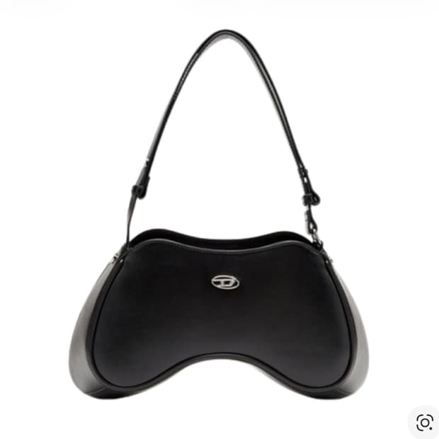 디젤 플레이 메탈 로고 숄더백 블랙