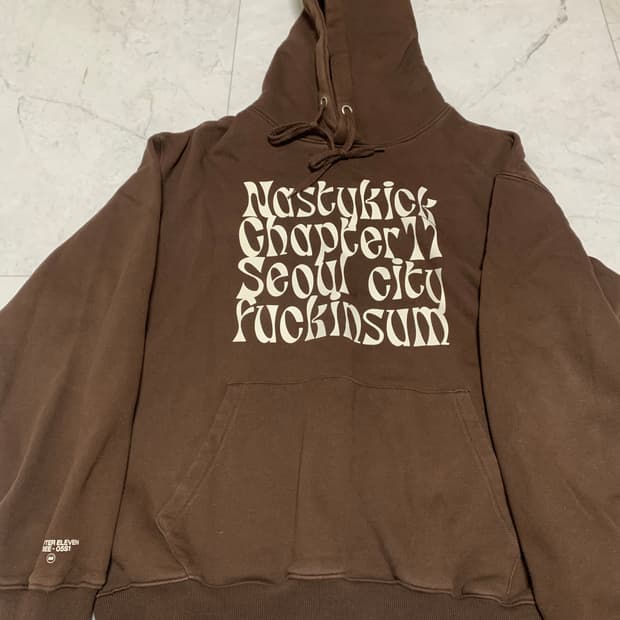 네스티킥 후드티