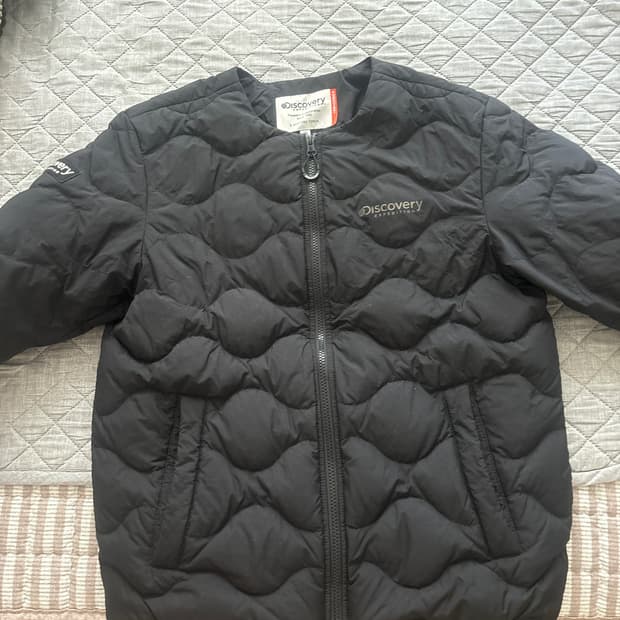 디스커버리 경량패딩