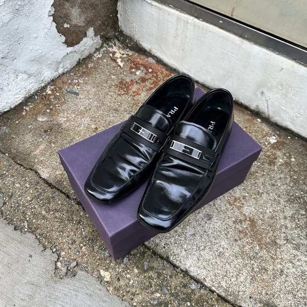 00s 빈티지 블랙 프라다 스포츠 버클 로고 로퍼 풀박스