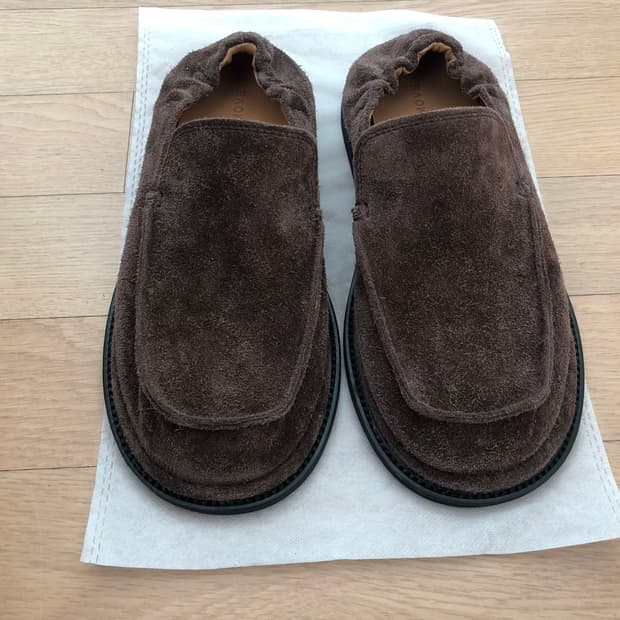 [새상품] 로맨틱무브 삭 바부슈 (리얼브라운스웨이드,230size)