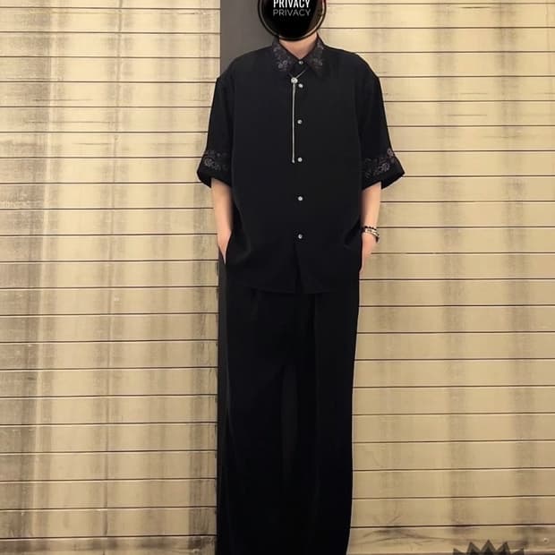 HARE 하레 플라워 자수셔츠