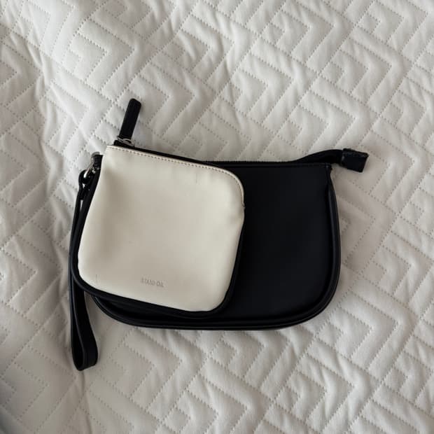 스탠드오일 샌드클러치 블랙앤크림