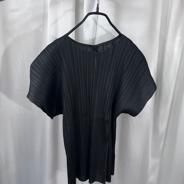 LAPLI pleats blouse