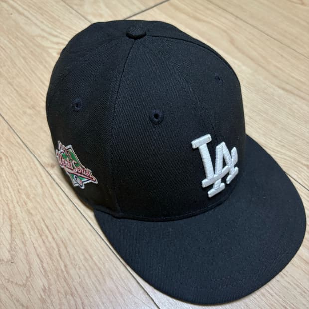 뉴에라 La다저스 월드시리즈 피티드캡 볼캡
