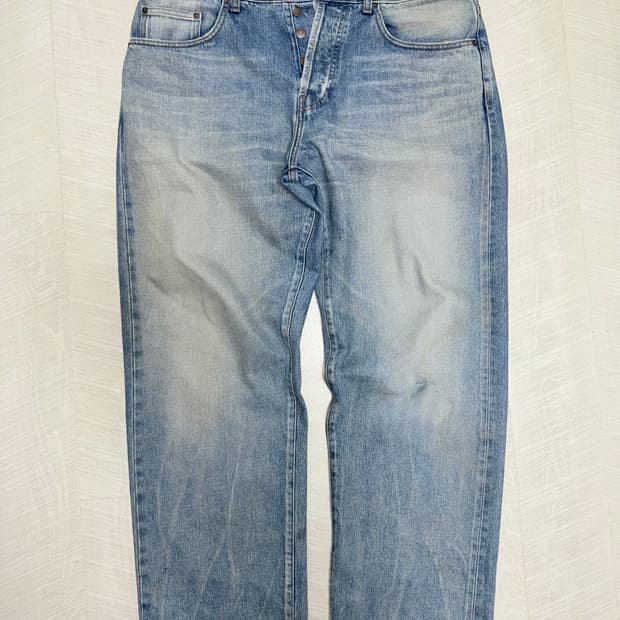 슈프림 디스트레스드 루즈 핏 셀비지 진 워시드 인디고 24SS