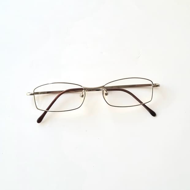 데드스탁 슬림 메탈 렉탄글 프레임 안경테 703