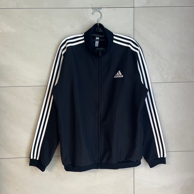 아디다스 우븐 바람막이 블랙 (XL size)