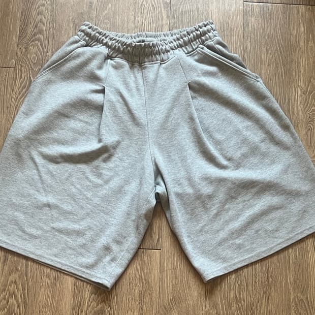 버뮤다 팬츠 팝니다