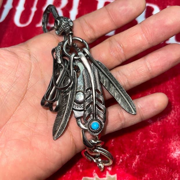 Vintage Skull Feather Keyring Set
