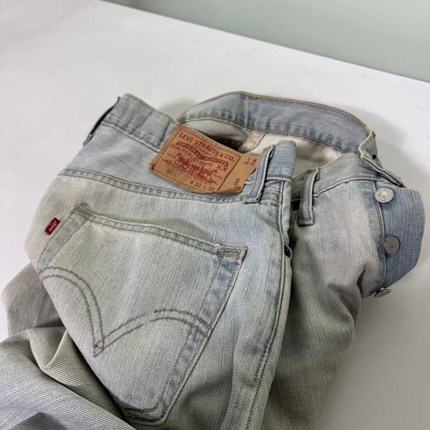 M 31 리바이스501 레귤러핏 녹워싱 버튼플라이 데님팬츠