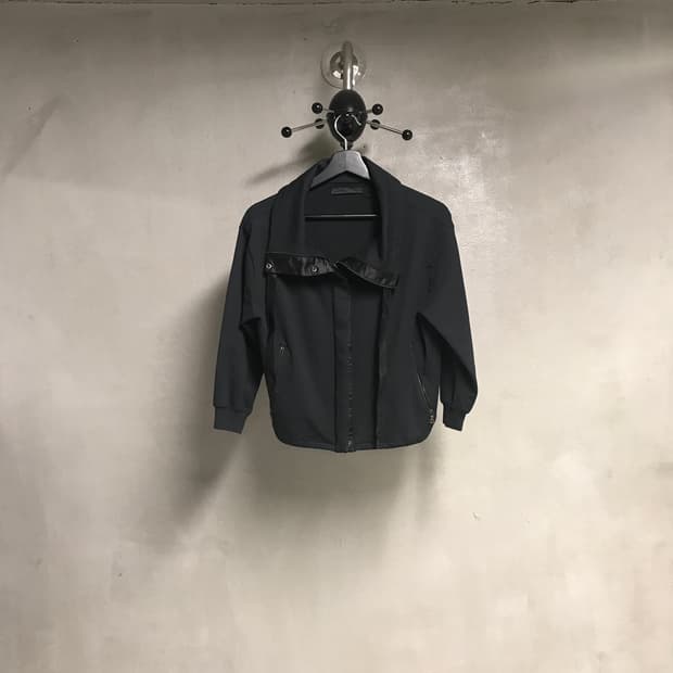 프라다 블랙 자켓 M(W)