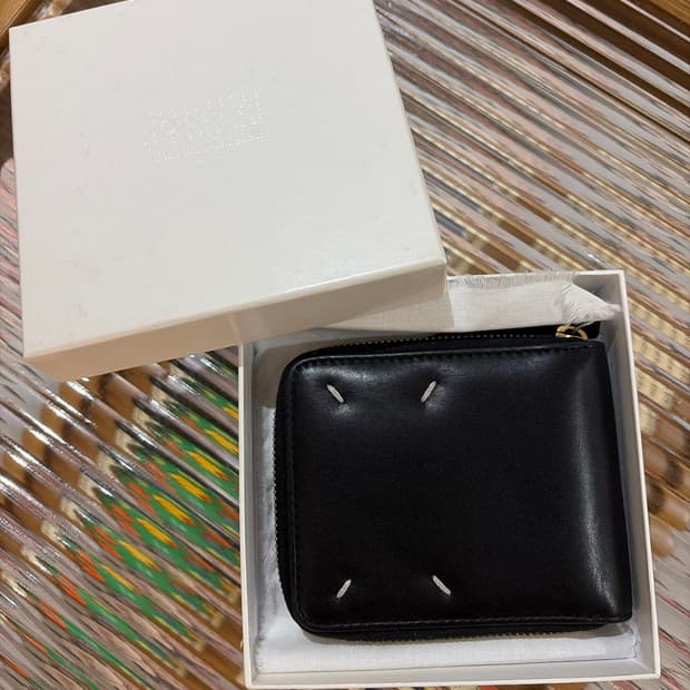 메종마르지엘라 스티치 어라운드 반지갑