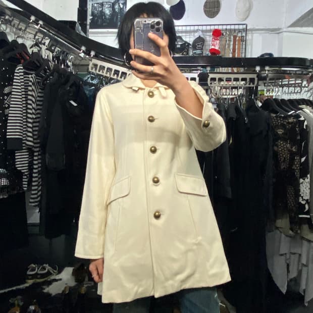 Saburoku 버튼 화이트 하프코트