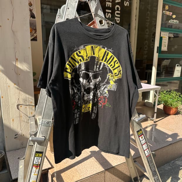 Guns N Roses 85 logo retrofit T-shirt