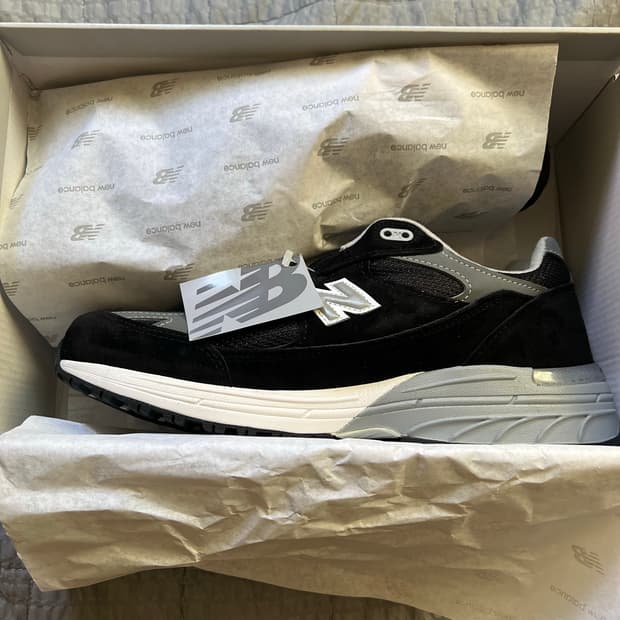 뉴발란스 993블랙 w10.5=M9 270 와이드핏