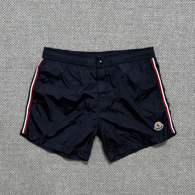 몽클레어 네이비 스윔 숏팬츠 반바지