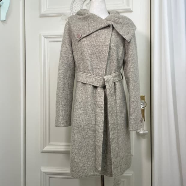 beige gray diagonal belt midi coat