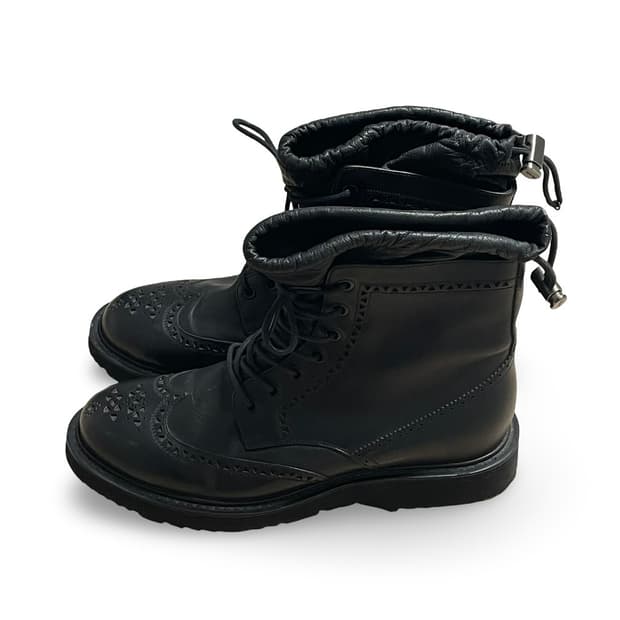 프라다 브로그 레더 하이탑 부츠