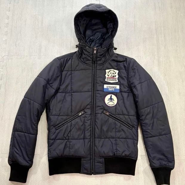 히스테릭글래머 경량패딩 프리마로프트