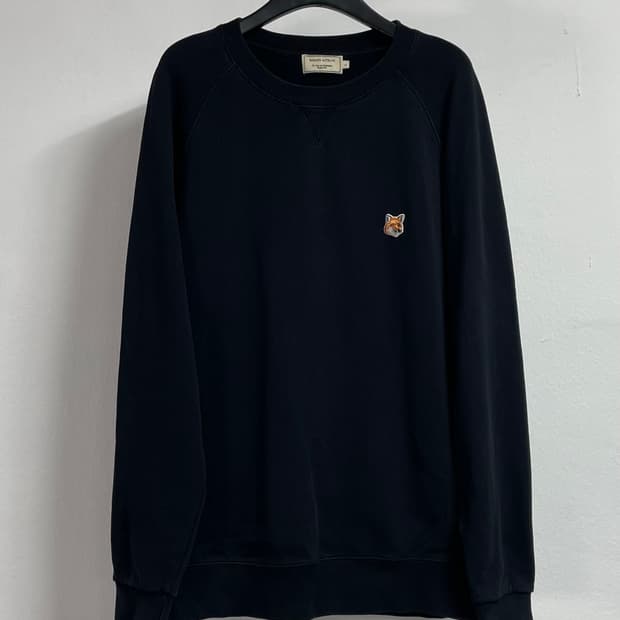 메종키츠네 블랙 라운드 맨투맨  (on.237)  