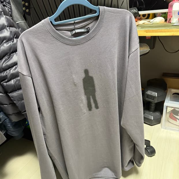 해칭룸 고스트 롱슬리브 차콜 4사이즈