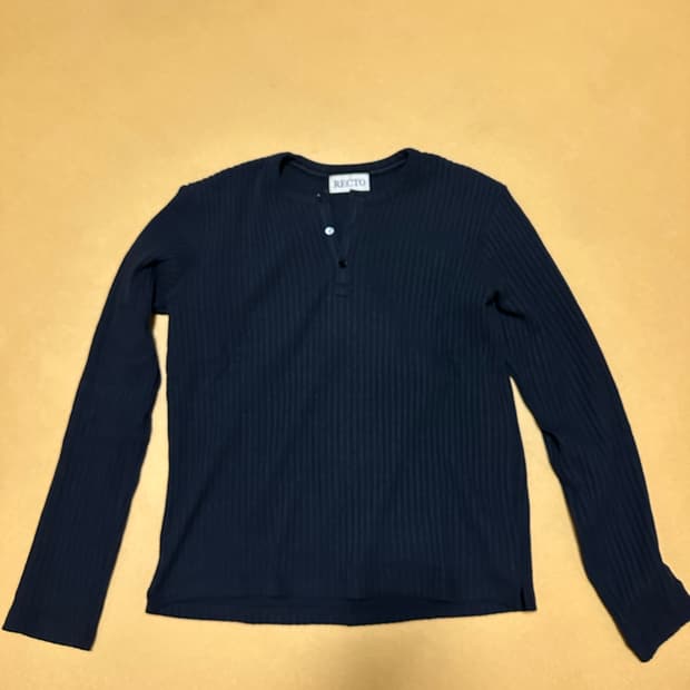 렉토 헨리넥 블랙M