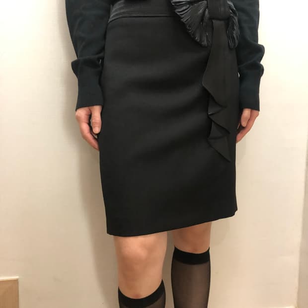 빈티지 블랙 리본 미디 스커트